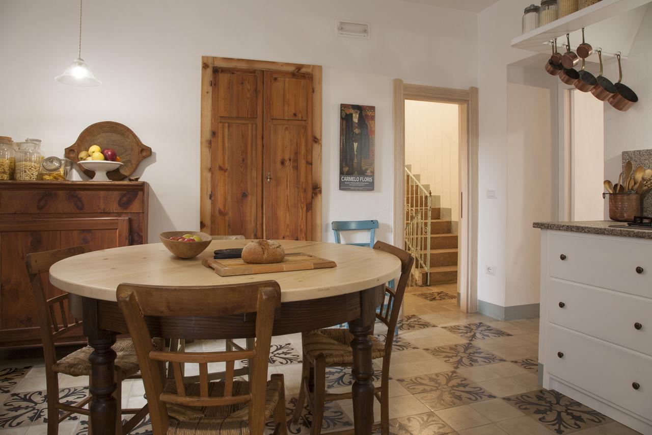 Locanda Li Manni Aggius Exteriör bild