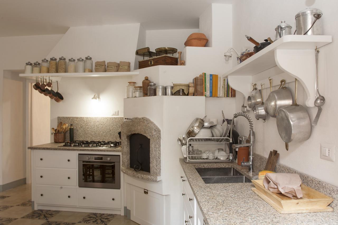Locanda Li Manni Aggius Exteriör bild